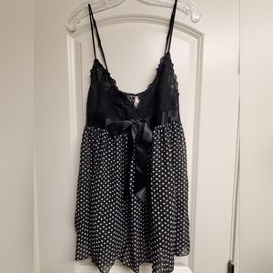 Inner Secrets black & white polka dot chemise size L women